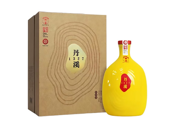 玉溪丹溪黄酒回收丹溪1327红曲黄酒五星黄15年