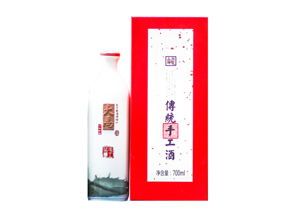 玉溪抱龙山牌大禹黄酒回收大禹二十年陈酿手工冬酿20年传统手工酒